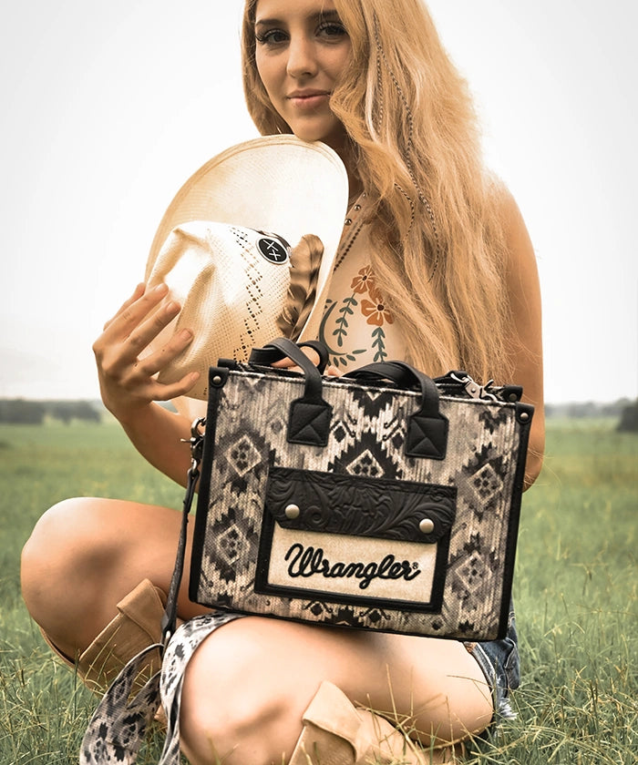 Wrangler Aztec Concealed Carry Canvas Tote Bag Set-Country Glam Outfits