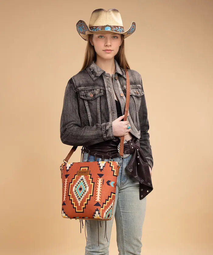 Wrangler Aztec Print Shoulder Bag in BR