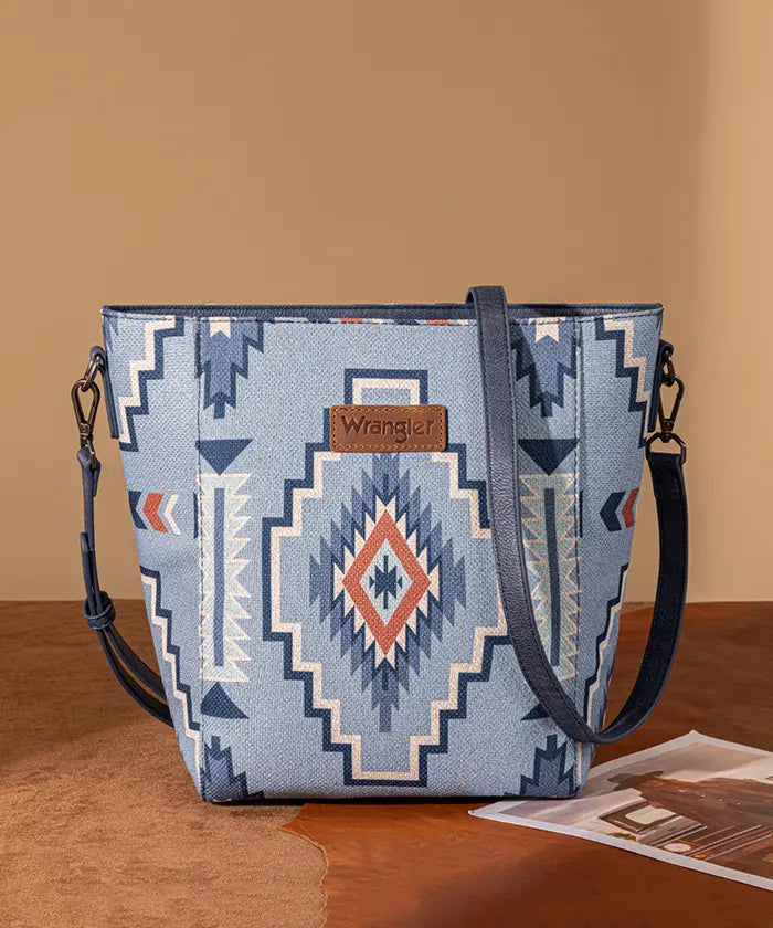 Wrangler Aztec Print Shoulder Bag in JN