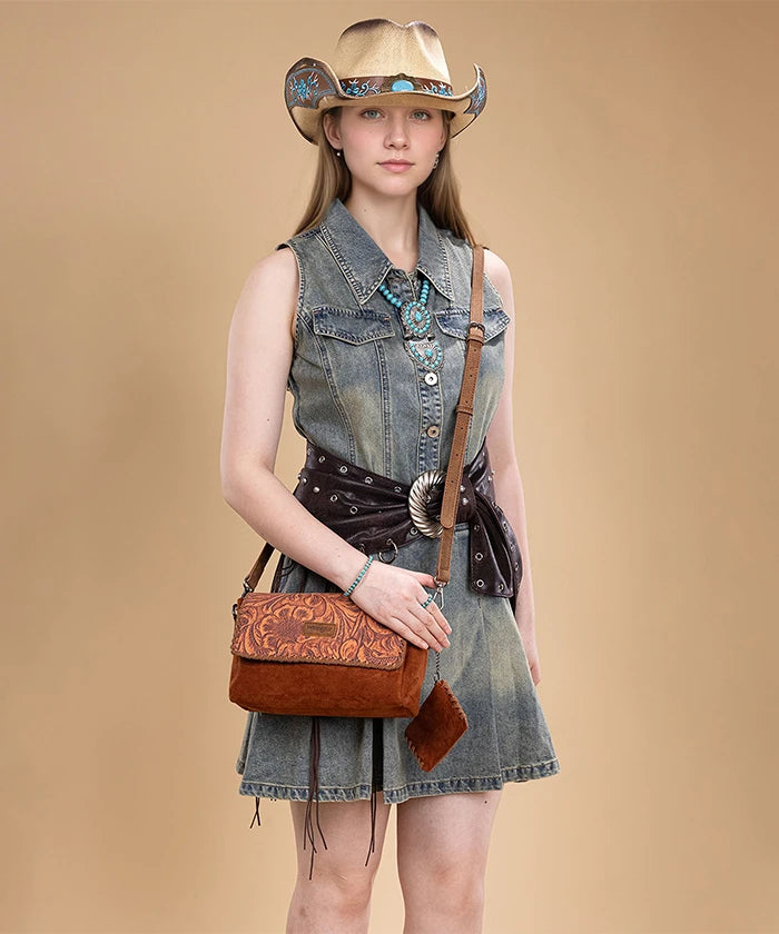 Wrangler floral print purse in BR