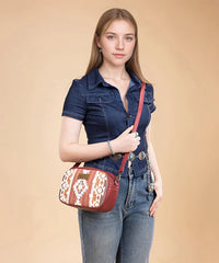 Wrangler canvas crossbody bag in BDY
