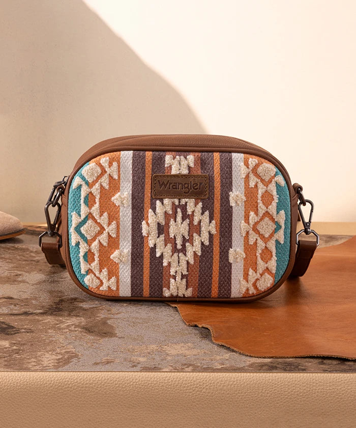 Wrangler canvas crossbody bag in BR