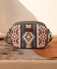 Wrangler canvas crossbody bag in GN
