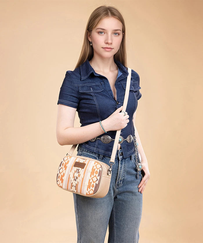 Wrangler canvas crossbody bag in TN