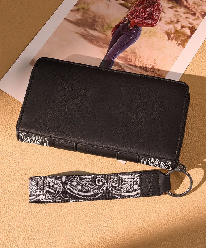Wrangler western paisley wristlet in BK