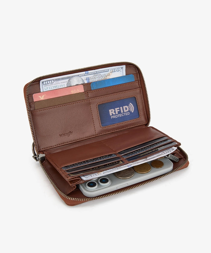 Wrangler western paisley wristlet in BR