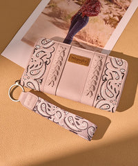 Wrangler western paisley wristlet in PK