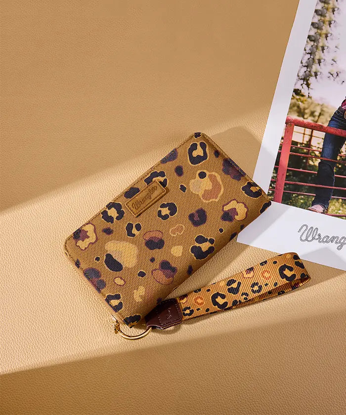 Wrangler Leopard Print Wallet in CF