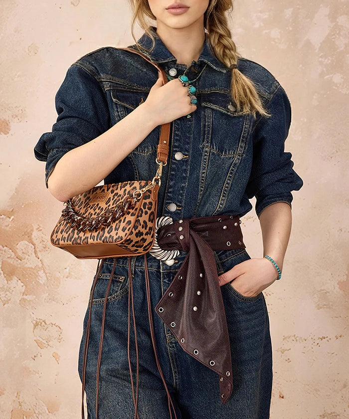 Wrangler Leopard Print Shoulder Bag in BR