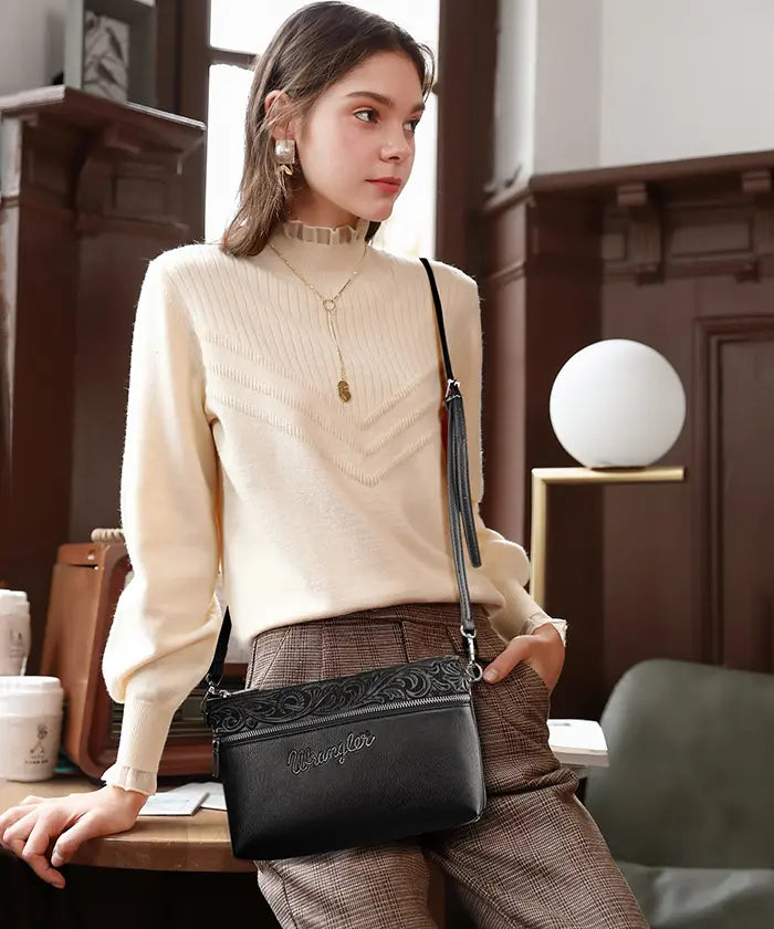 Wrangler floral crossbody purse in BK