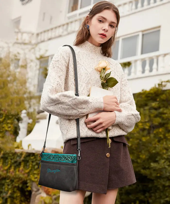 Wrangler floral crossbody purse in TQ