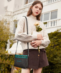 Wrangler floral crossbody purse in TQ