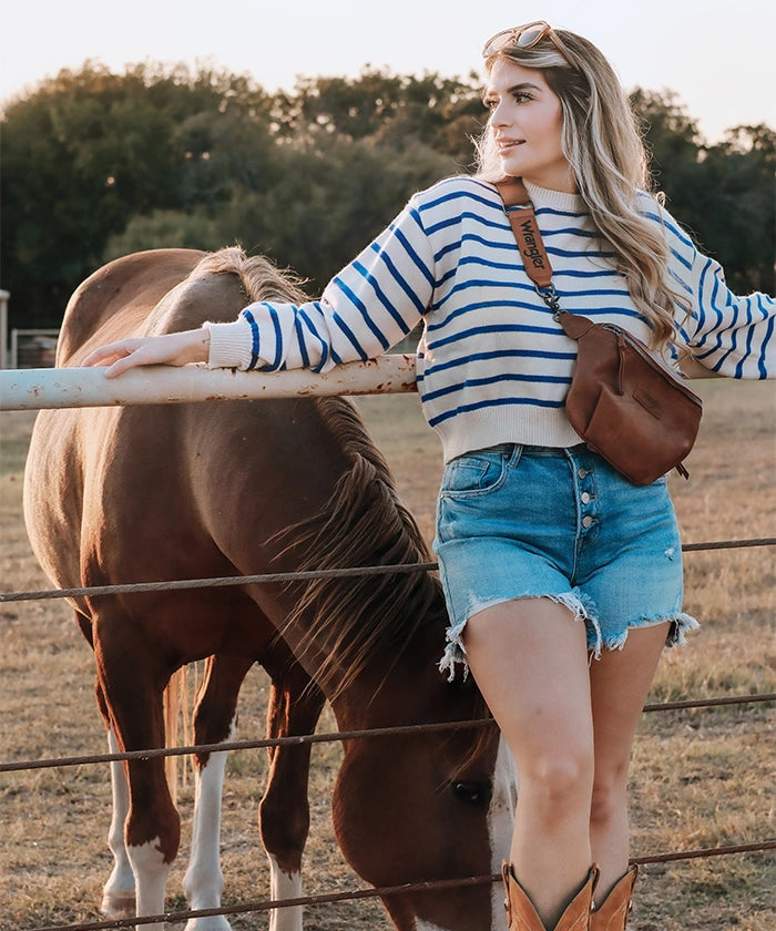 Wrangler Full Grain Leather Fanny Pack-Country Glam Outfits
