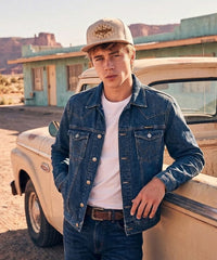 Wrangler Aztec Embroidered Snapback Hat in TN
Wrangler Script Logo Flat-Bill Hat in Black