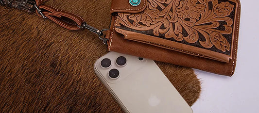 2025 Best Crossbody Phone Purse for iPhone 17/17 Pro/17 Pro Max/17 Air