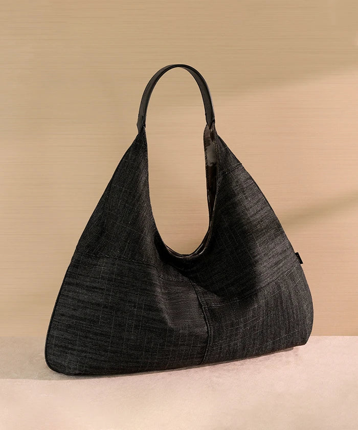 Lee Reversible Slouchy Hobo Shoulder Bag in Black