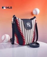 MLB New York Yankees Leather Crossbody Bag