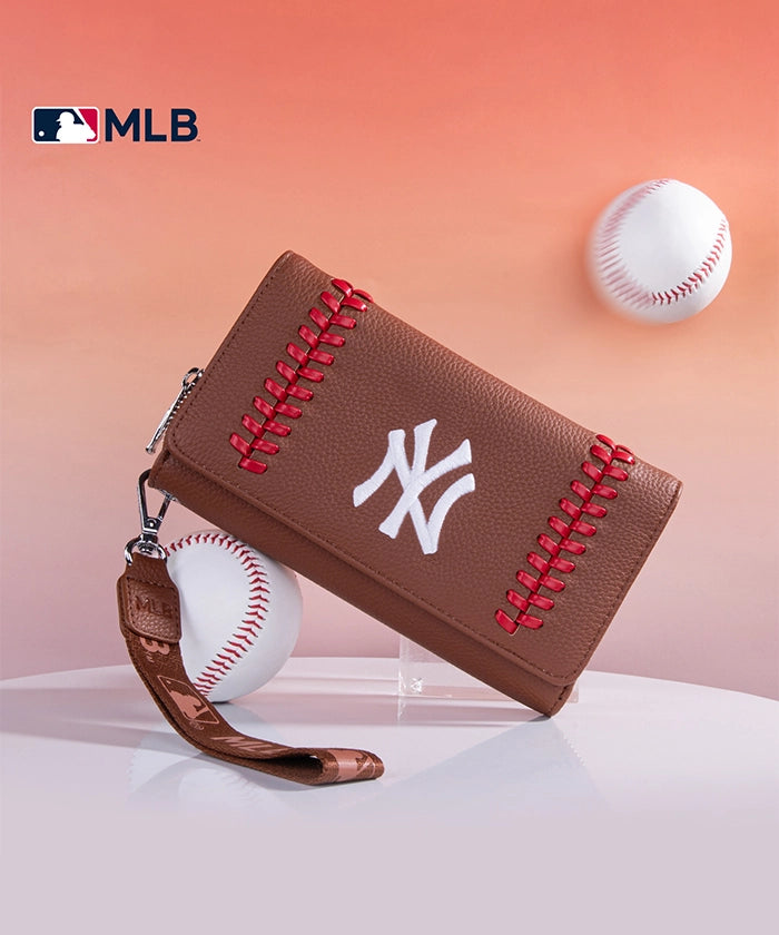 MLB New York Yankees Leather Wallet