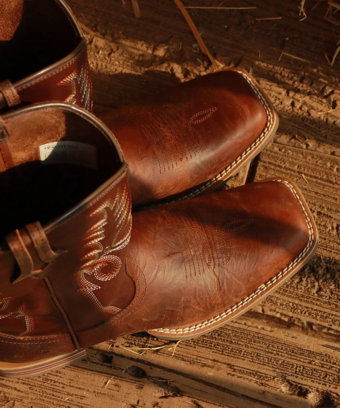 Women's Embroidered Cowgirl Boots