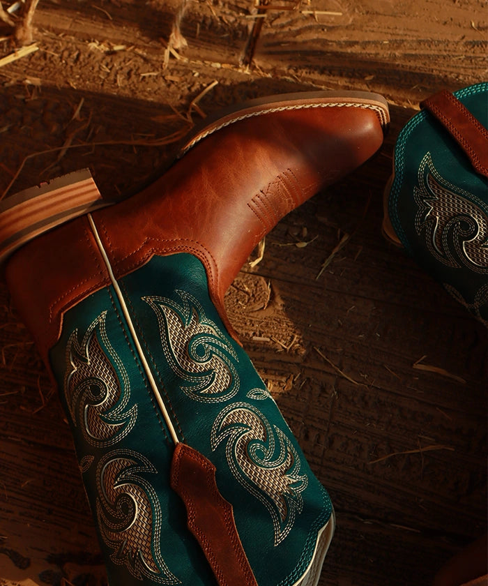 Women's Embroidered Evergreen Cowgirl Boots