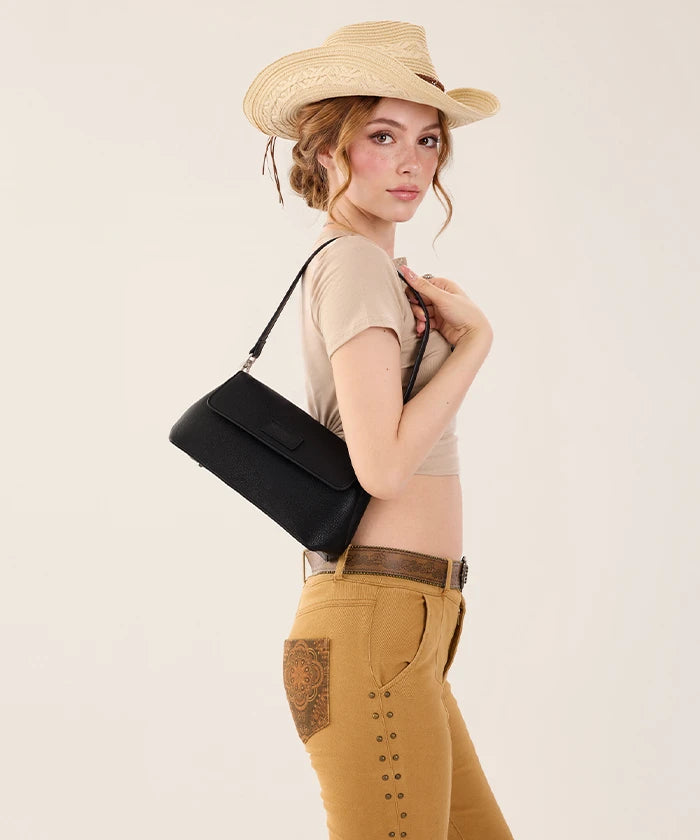 Wrangler Retro Flap Shoulder Bag in Black