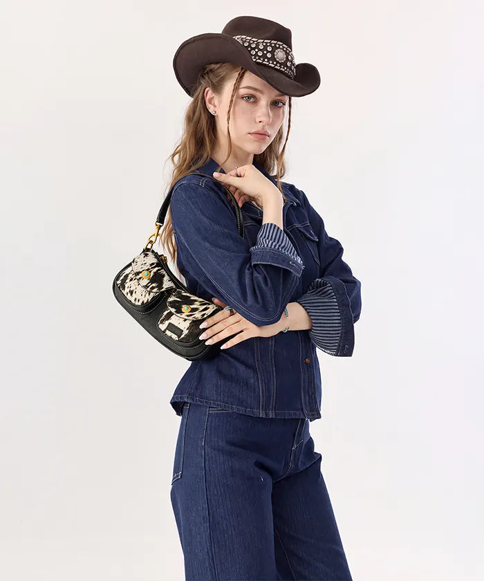Wrangler Cowhide Pocket Shoulder Bag in BK