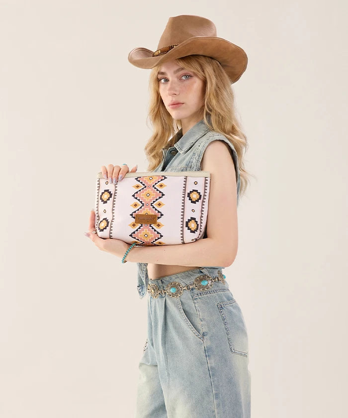 Wrangler Aztec Makeup Bag in BG