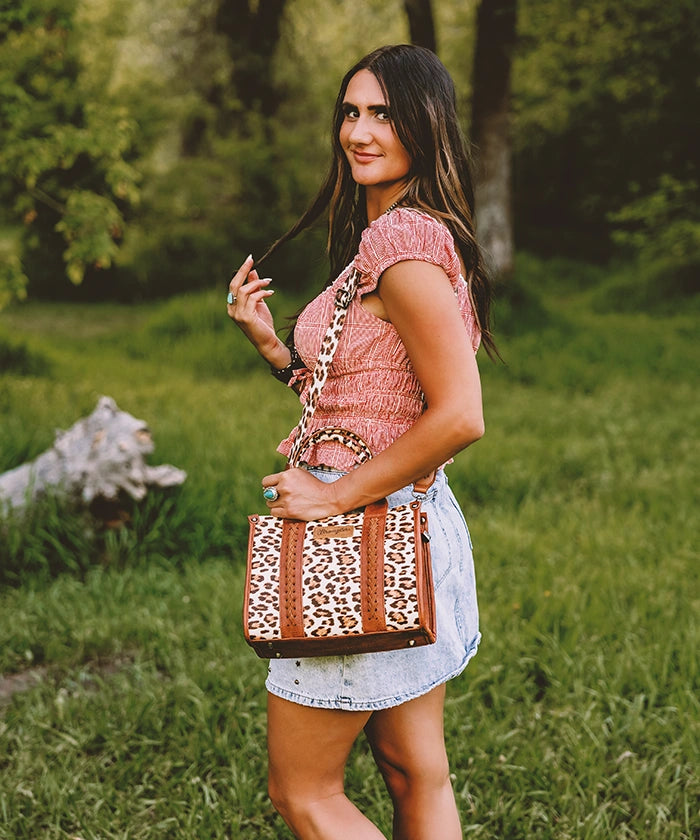 Wrangler Animal Print Concealed Carry Tote Bag-Country Glam Outfits