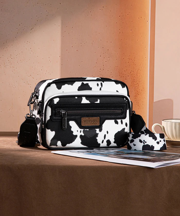 wrangler crossbody bag in CBK
