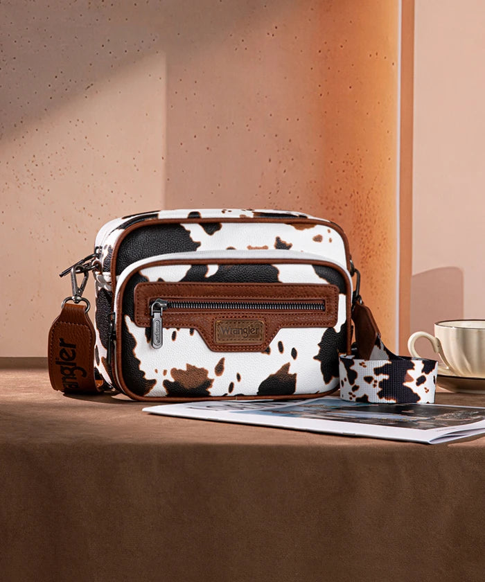 wrangler crossbody bag in CBR
