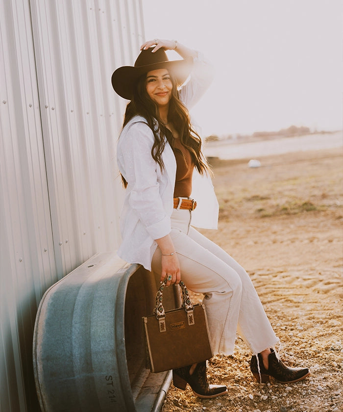 Wrangler Aztec Print Tote Bag-Country Glam Outfits