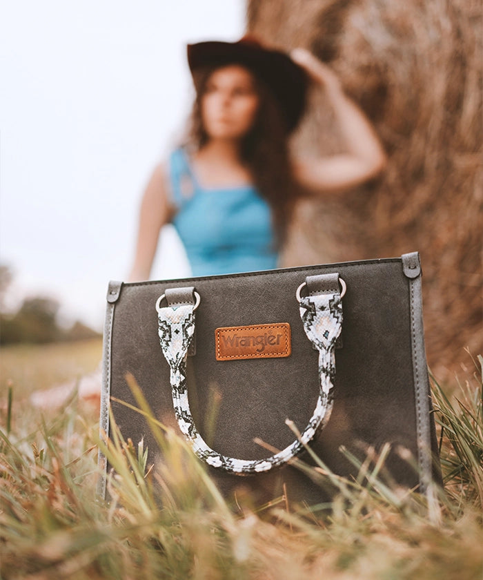 Wrangler Aztec Print Tote Bag-Country Glam Outfits