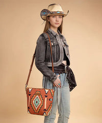 Wrangler Aztec Print Shoulder Bag in BR
