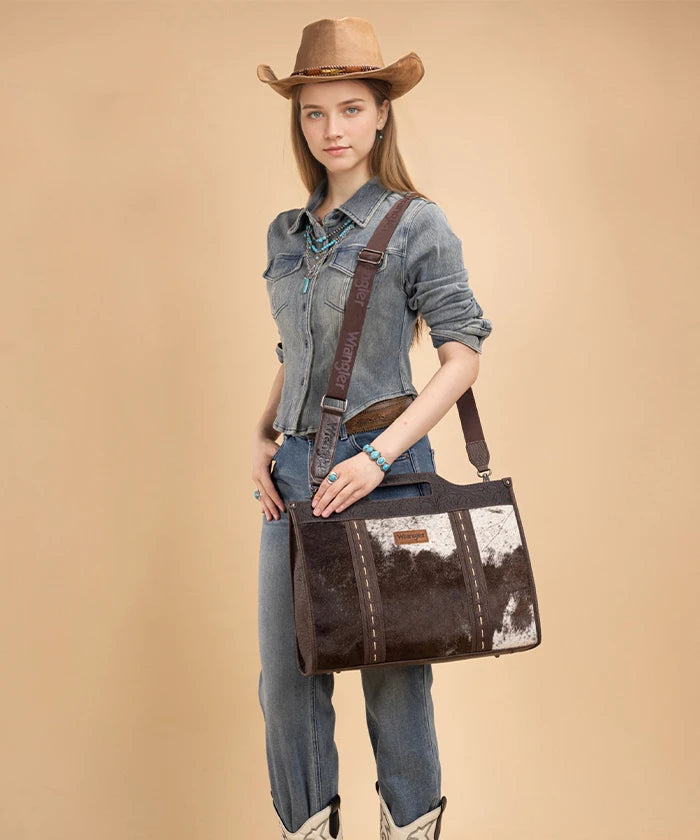 Wrangler Floral Tooled Tote Bag in Coffee