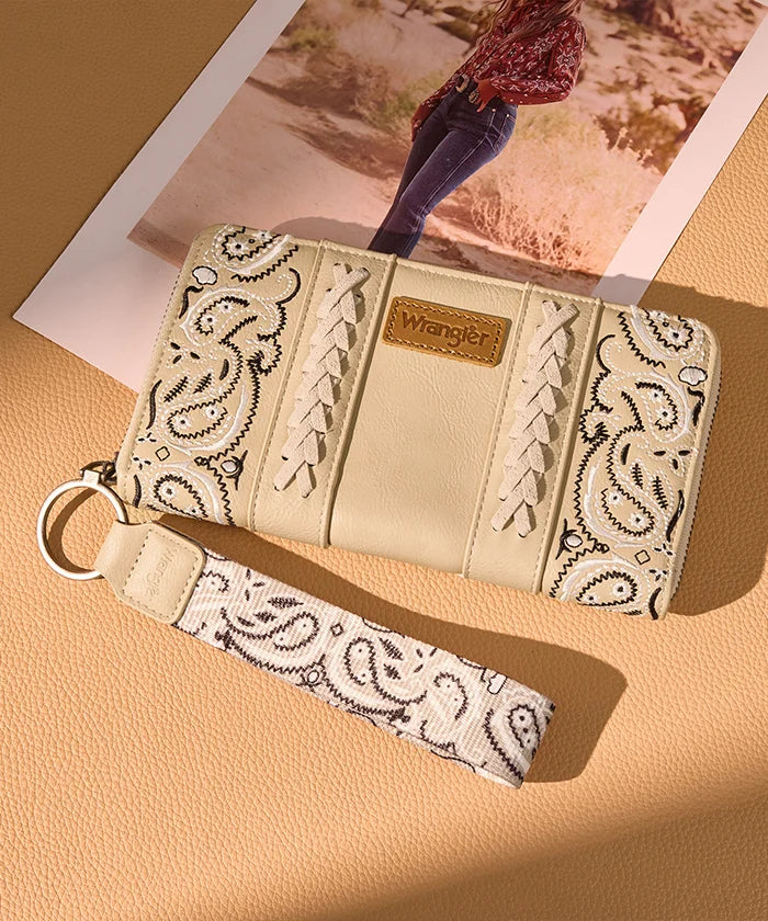 Wrangler western paisley wristlet in TN