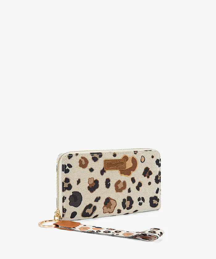 Wrangler Leopard Print Wallet in BR