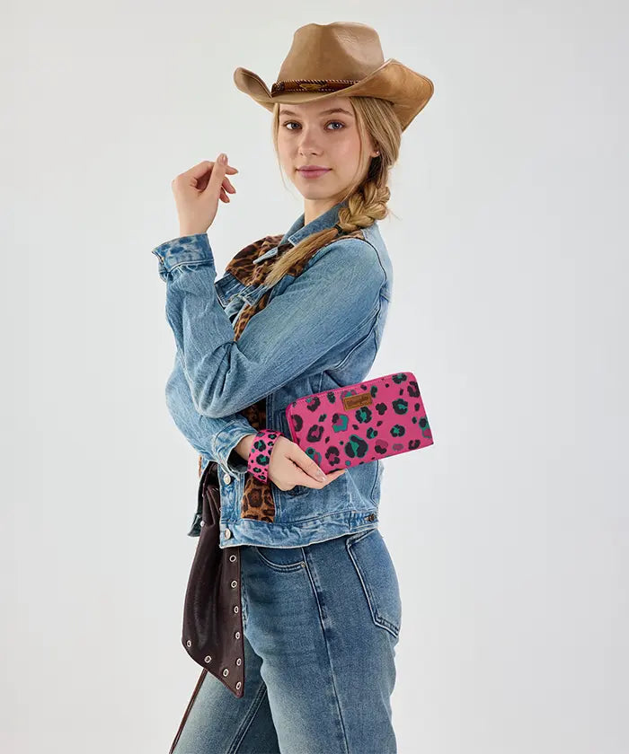 Wrangler Leopard Print Wallet in HPK