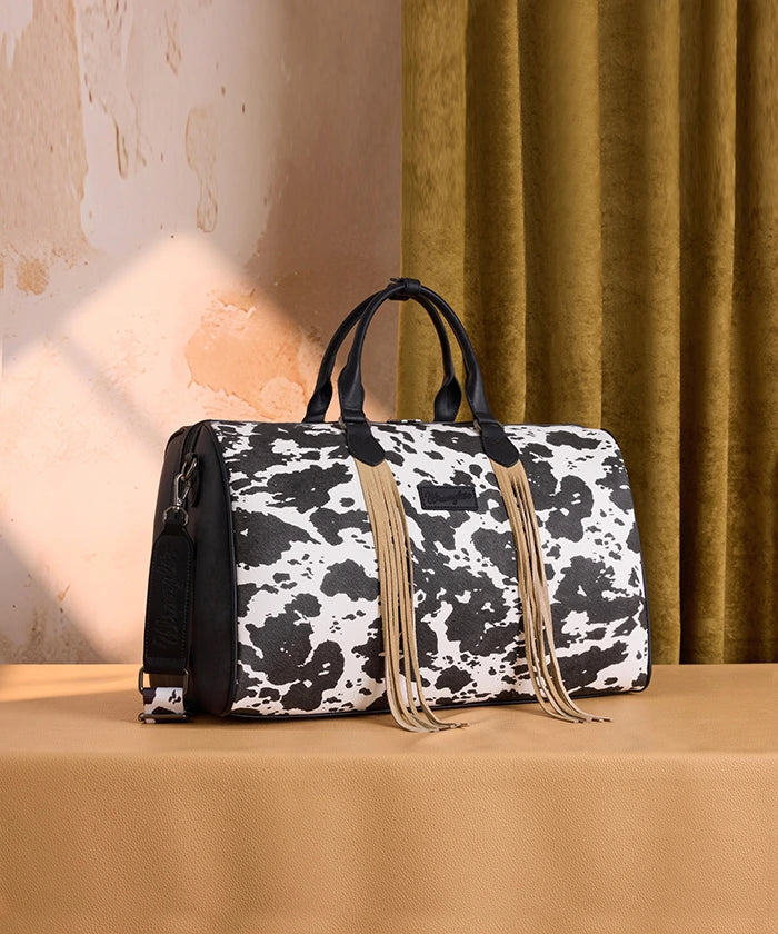 Wrangler cow-print weekender duffel bag in BK