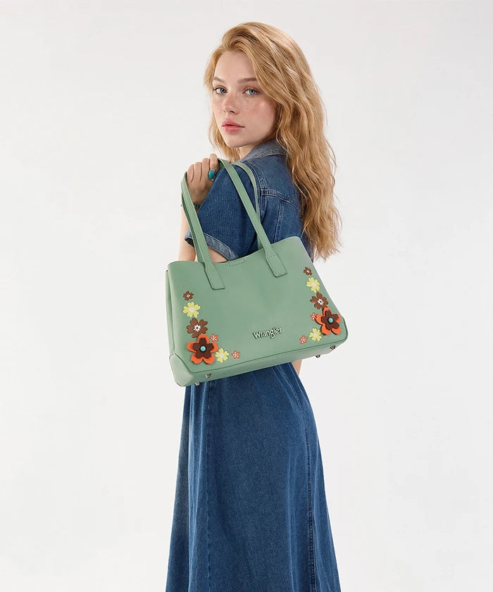 Wrangler 3D Floral Appliqués Tote Bag in GN