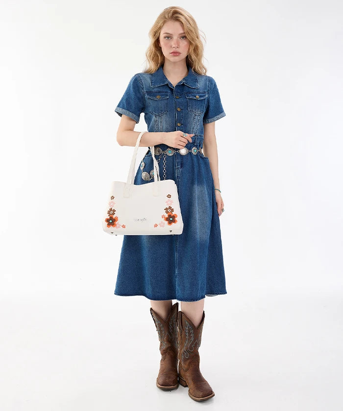 Wrangler 3D Floral Appliqués Tote Bag in WT