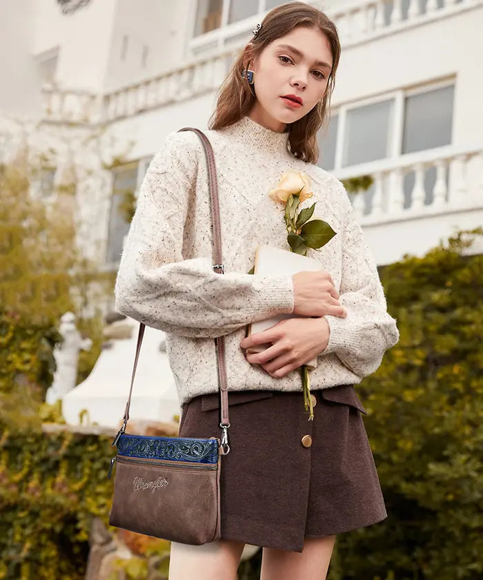 Wrangler floral crossbody purse in JN