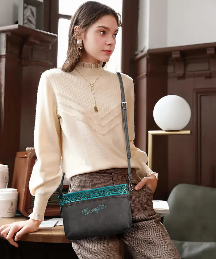 Wrangler floral crossbody purse in TQ