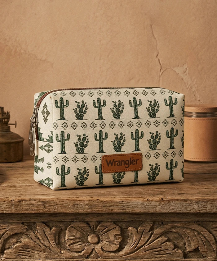 Wrangler Southwestern Pattern Print Pouch in Green