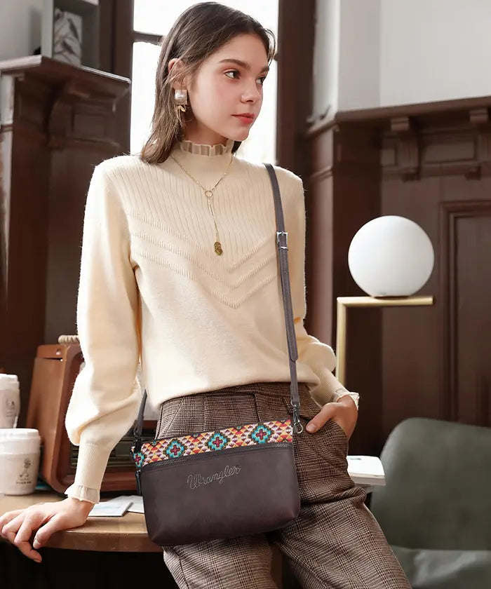 Wrangler western crossbody bag in CF