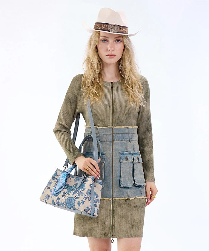 Wrangler Vintage Floral Print Canvas Shoulder Bag in JN