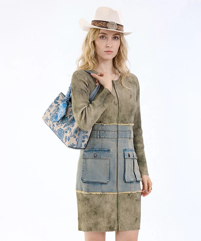 Wrangler Vintage Floral Print Canvas Shoulder Bag in JN