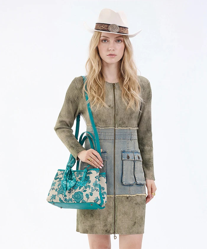 Wrangler Vintage Floral Print Canvas Shoulder Bag in TQ