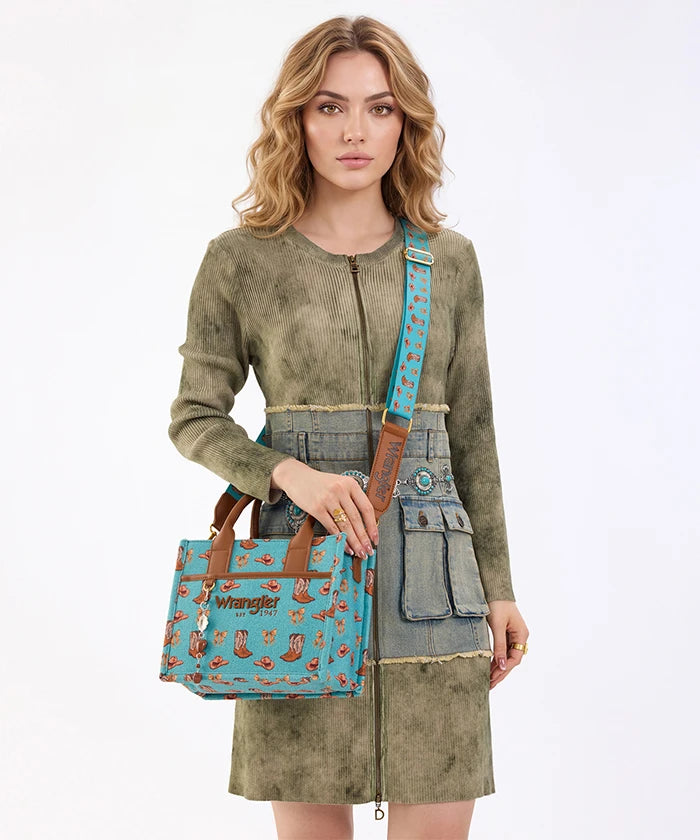 Wrangler Canvas Tote Bag in TQ