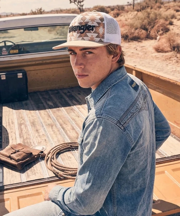 Wrangler Snapback Cowboy Hat in Beige 