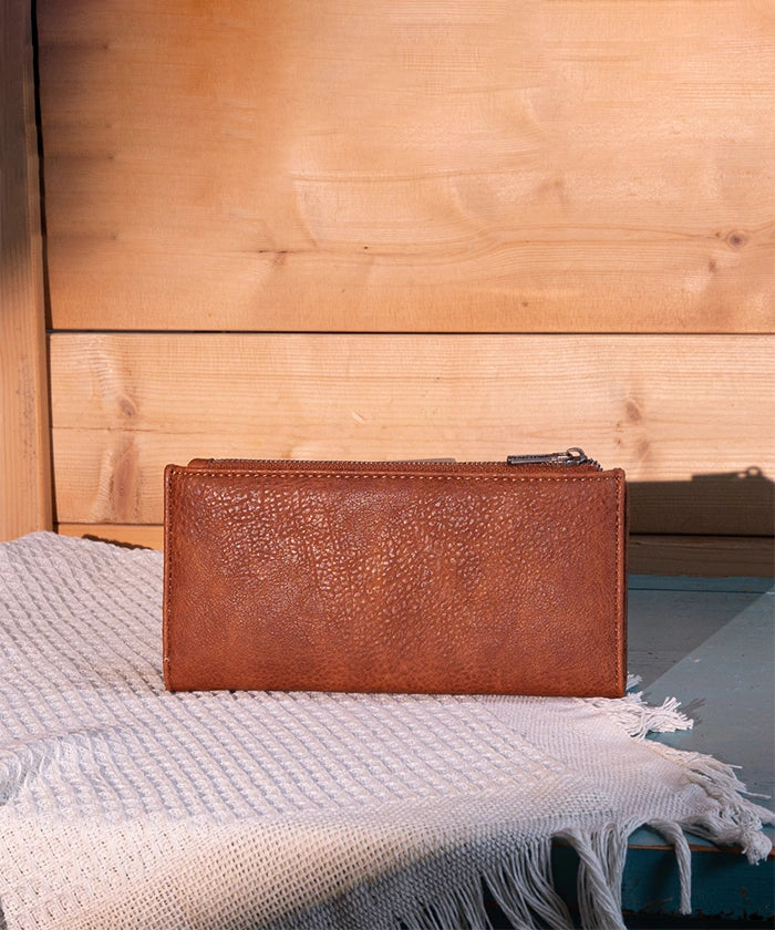 Wrangler_Embroidered_Boot_Scroll_Wallet_Brown